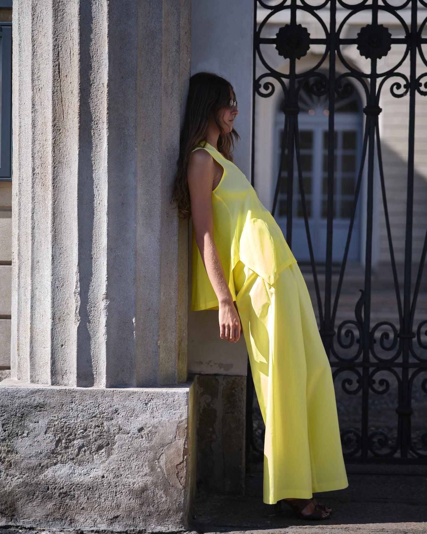 Pantalone e top in cotone giallo canarino